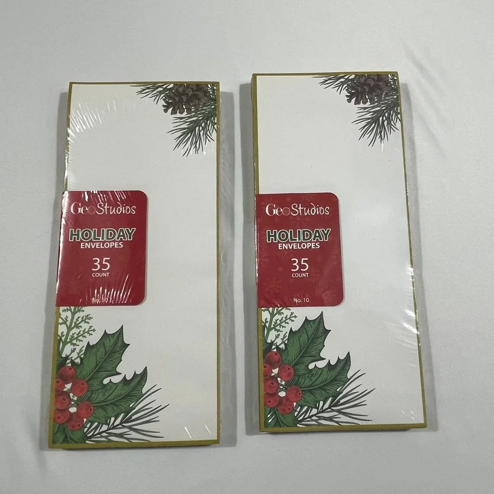 GeoStudios Holiday Stationery Set Vintage Holly 70ct Paper 70ct Env
